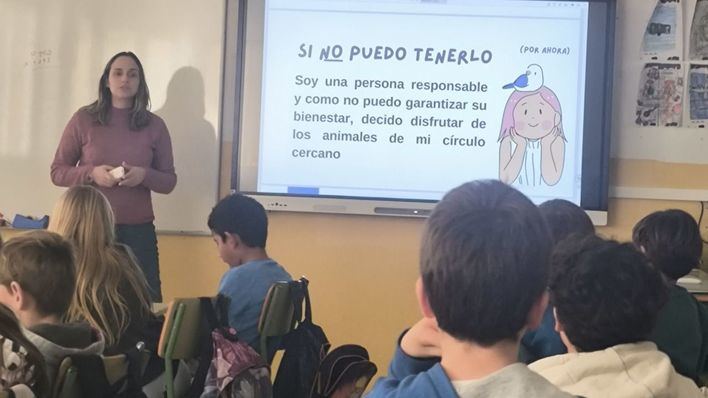 Calvià conciencia a los más jóvenes sobre las responsabilidades de tener mascotas