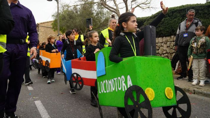 Marratxí celebra 'la primera Rua' de Mallorca