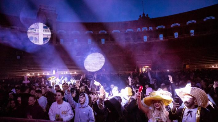 Al sol y a la sombra: la Plaza de Toros se transforma en es Coliseu Centre Cultural