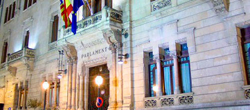 www.mallorcadiario.com  fotos 1 uploads 2013 02 parlamentok1