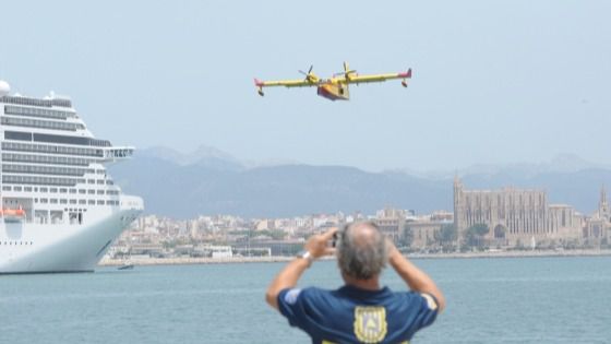 avión anfibio