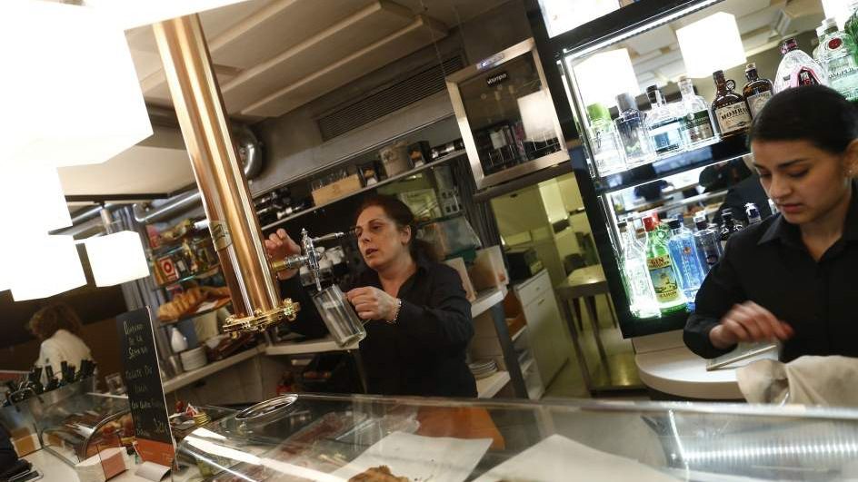 trabajadores hosteleria bar