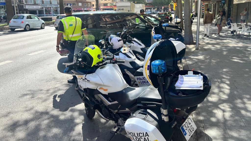 Control contra las distracciones de la Policía Local de Palma.